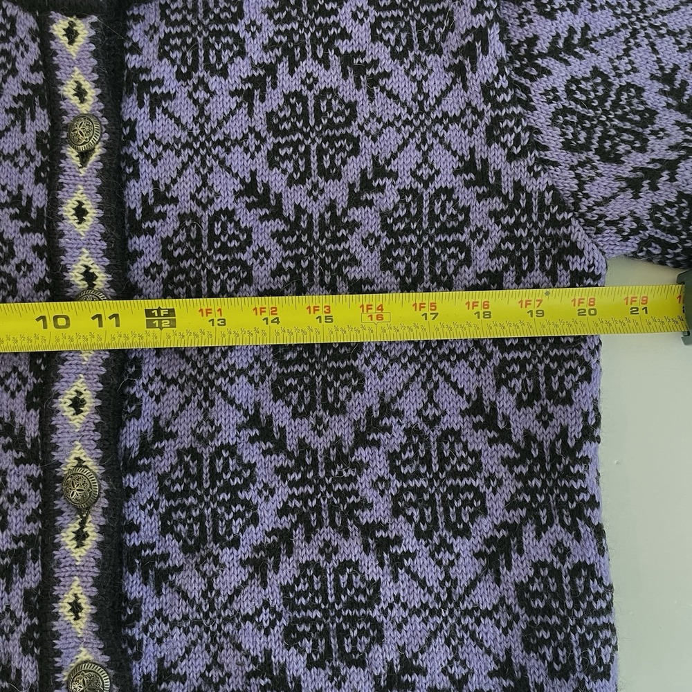 Vtg Women's L.L. BEAN Nordic CARDIGAN SWEATER, Wool MED  Preppy Purple SNOWFLAKE - Picture 10 of 10